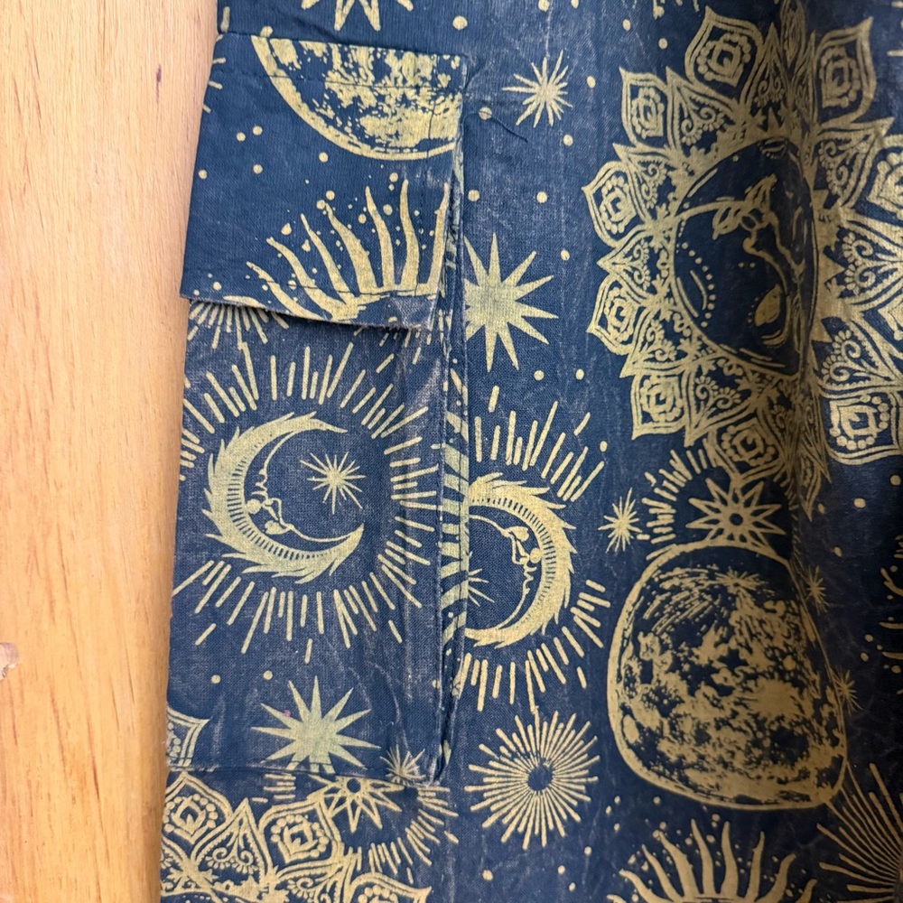 Sun & moon print cotton cargo pocket pant - Picture 4 of 8